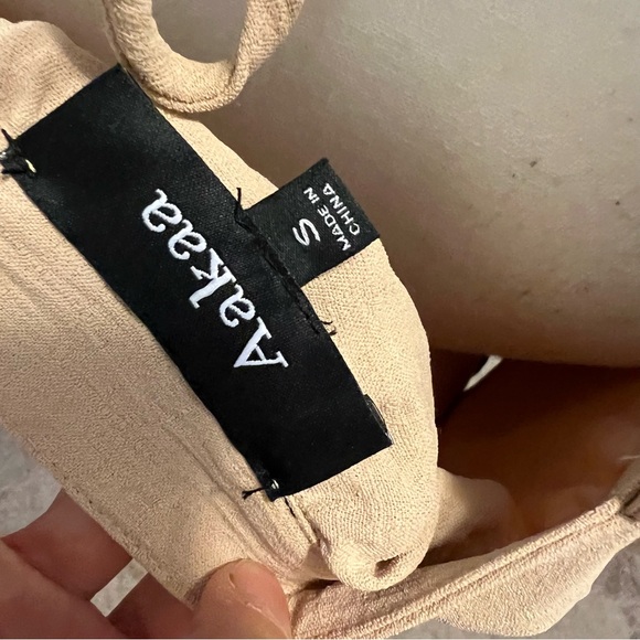 Beige blouse nwt size small. - Picture 6 of 7